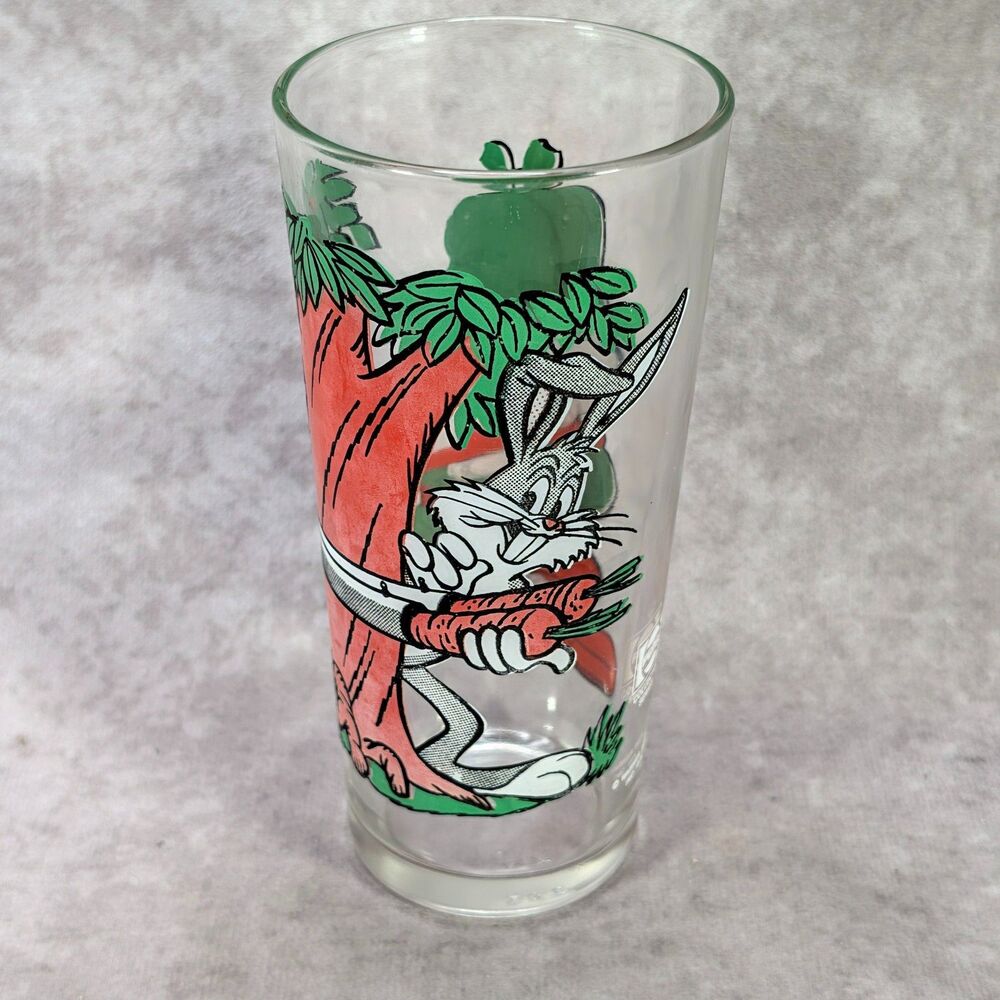 Vintage 1976 Pepsi Collector Series Looney Tunes Glass Elmer Fudd Bugs Bunny